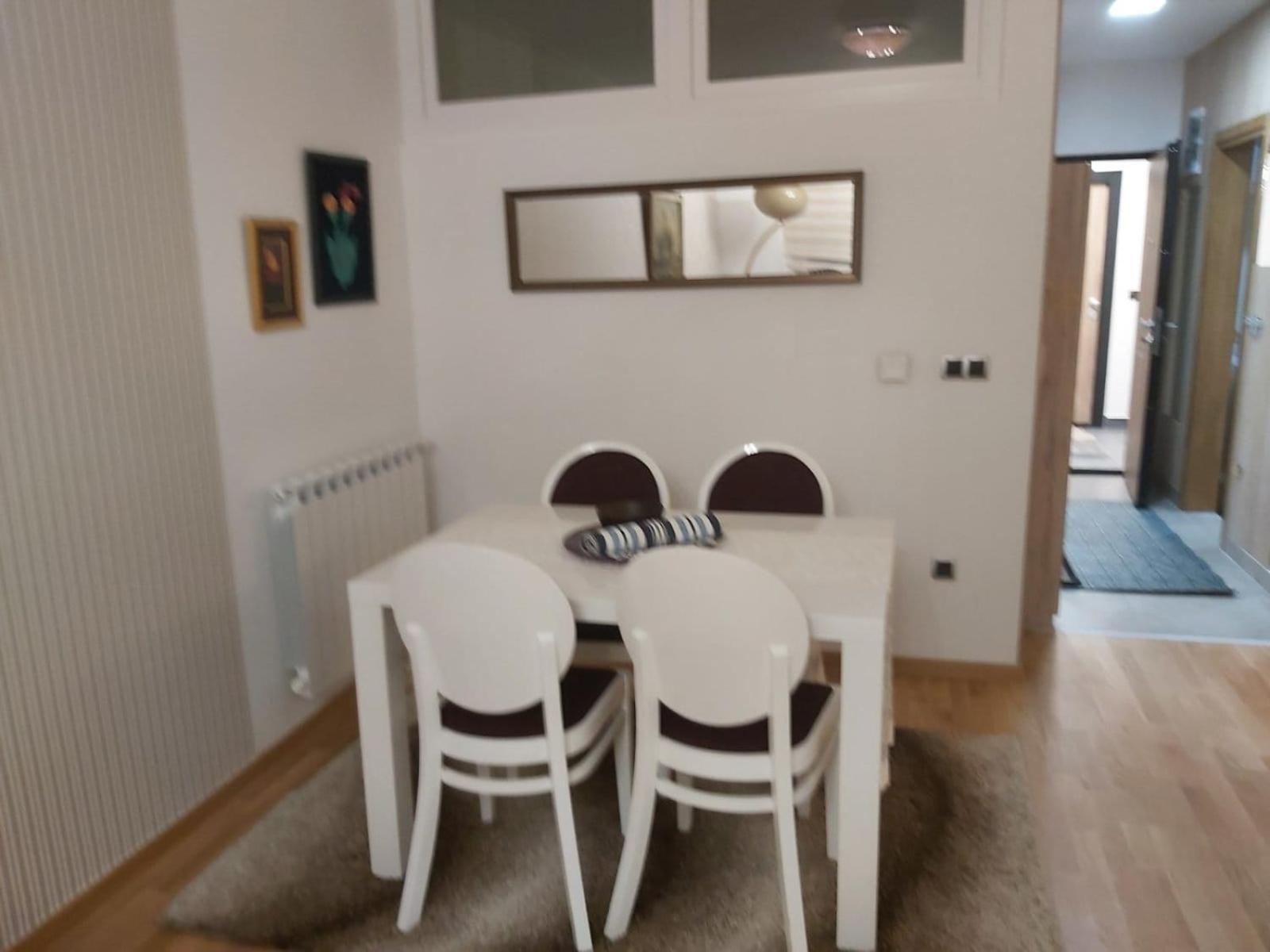 Apartment Apartman Bulevar Luxury Ilidza Free Garage Parking *