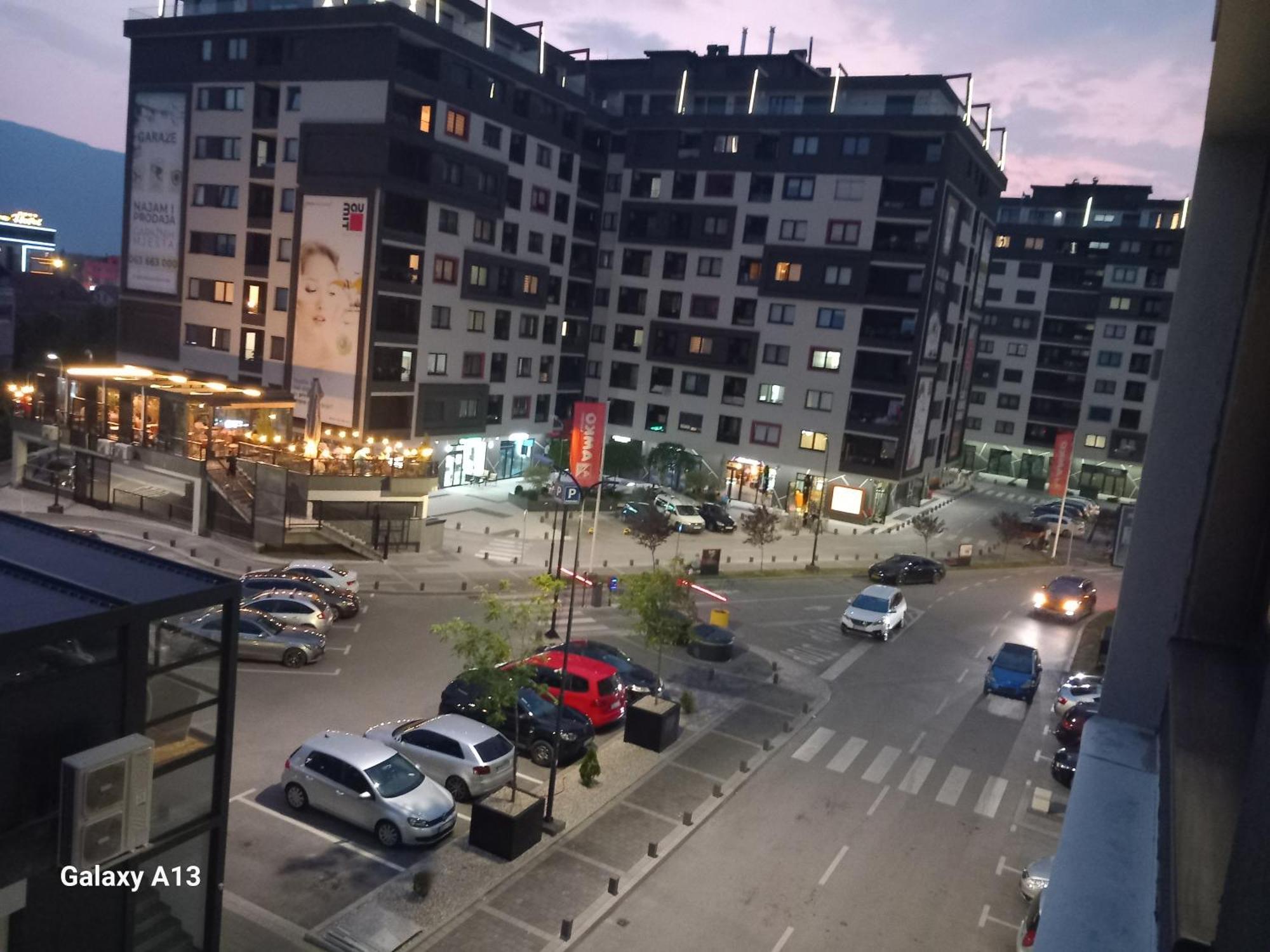 Apartman Bulevar Luxury Ilidza Free Garage Parking Apartment *