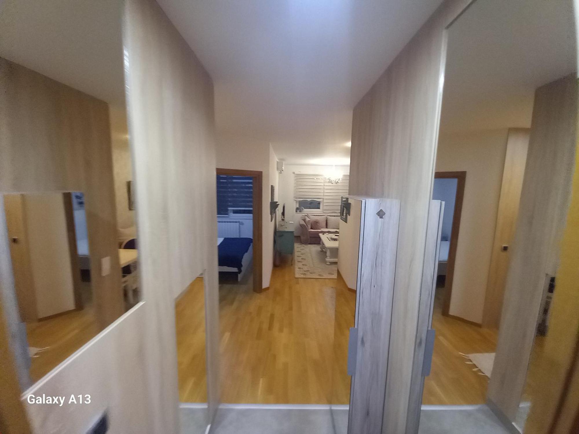 Apartment Apartman Bulevar Luxury Ilidza Free Garage Parking Sarajevo