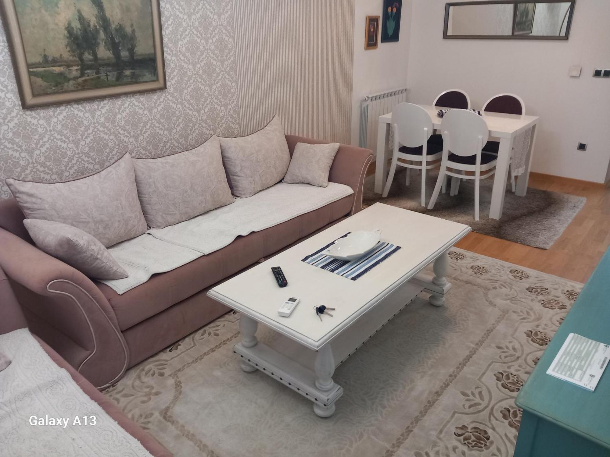 Apartment Apartman Bulevar Luxury Ilidza Free Garage Parking *