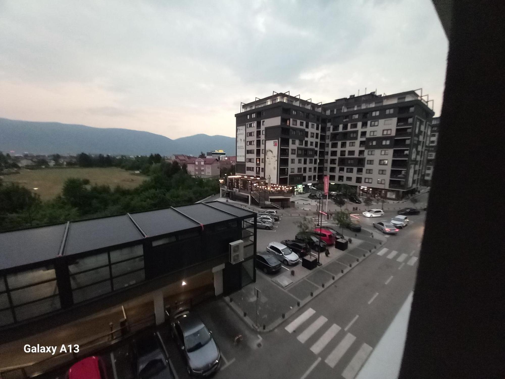 Apartment Apartman Bulevar Luxury Ilidza Free Garage Parking *